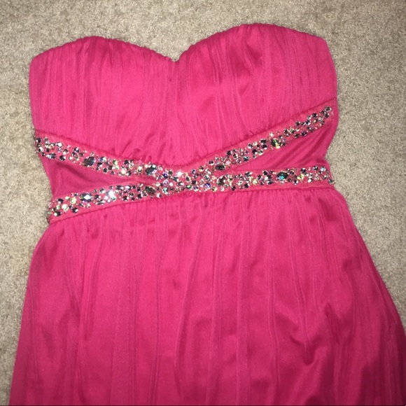 Prom dress - Picture 3 of 7